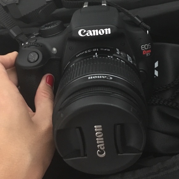 Canon EOS Rebel T5 LIKE NEW! BARELY USED! - Picture 7 of 8